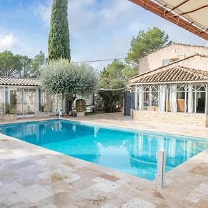 https://la-bastide-du-murier.fr-provencehotel.com